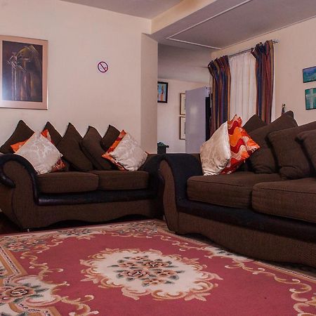 Upperroom Guesthouse มบาบาเน ภายนอก รูปภาพ