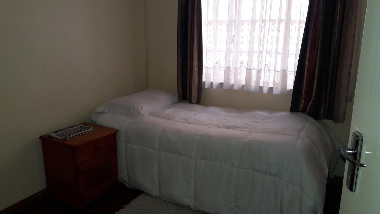 Upperroom Guesthouse มบาบาเน ภายนอก รูปภาพ