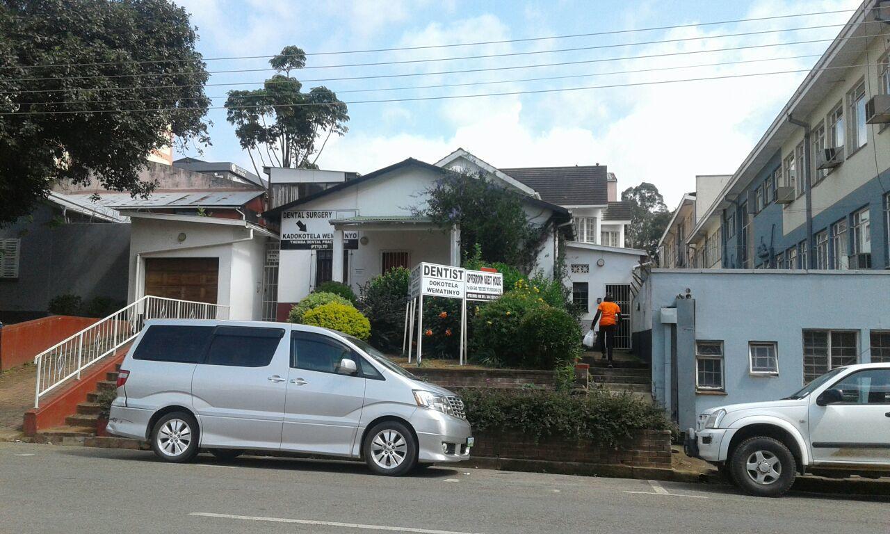 Upperroom Guesthouse มบาบาเน ภายนอก รูปภาพ